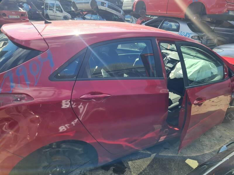 puerta trasera derecha HYUNDAI I30 GD 118881