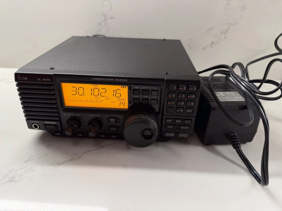 Icom IC-R75 Shortwave Amateur Radio All Mode Receiver Made In Japan - Image 4 of 4
