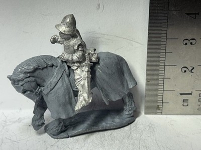 Citadel WotR Historical Fantasy C26 Man-at-Arms with Officer with Lance & Cape
