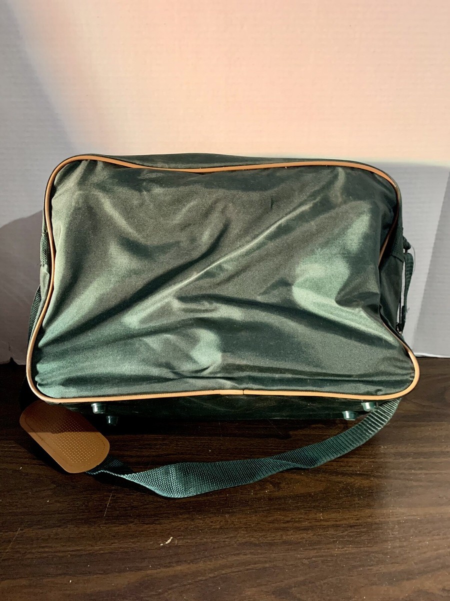 ⭐️超美品pierre cardin グリーンキャリーカート今年モデル Pierre Cardin Green Travel Garment Shoulder Carry Bag Rare VINTAGE