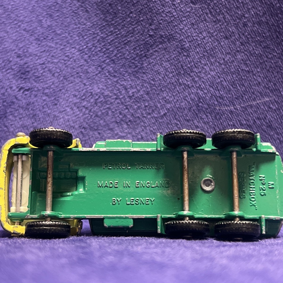 OLD DIECAST MATCHBOX LESNEY NO. 25 PETROL TANKER BP 1964 MADE IN