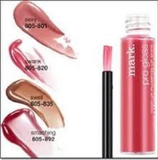 Avon mark Pro Gloss Hook Up Plumping Lip Shine