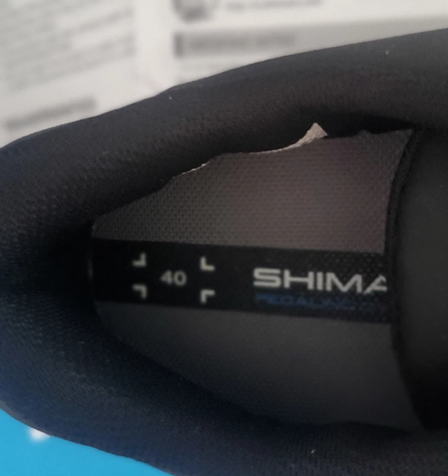 Nuevo Shimano Para hombres/Mujeres EU 40 Negro Zapatos de Ciclismo CT5 SPD Taco Caja Daños Foto 4 de 4