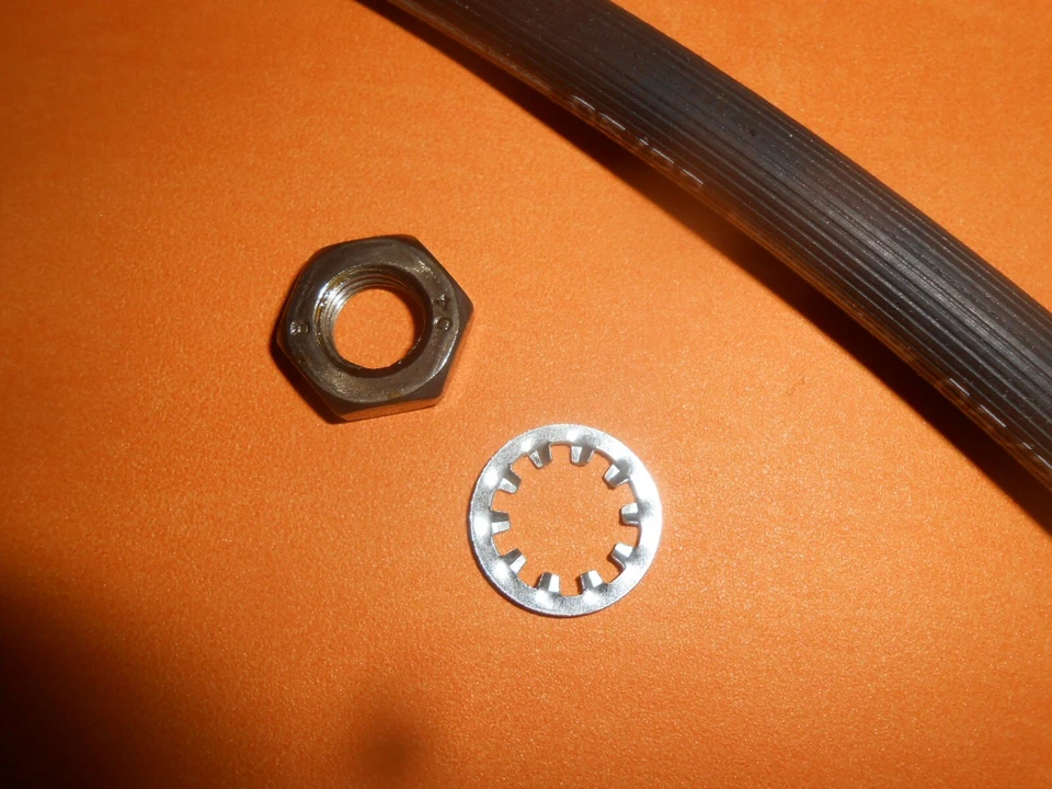 MANGUERA FRENO TRASERO MORGAN FOUR, MORGAN PLUS 8 (1978-84) Foto 2 de 3