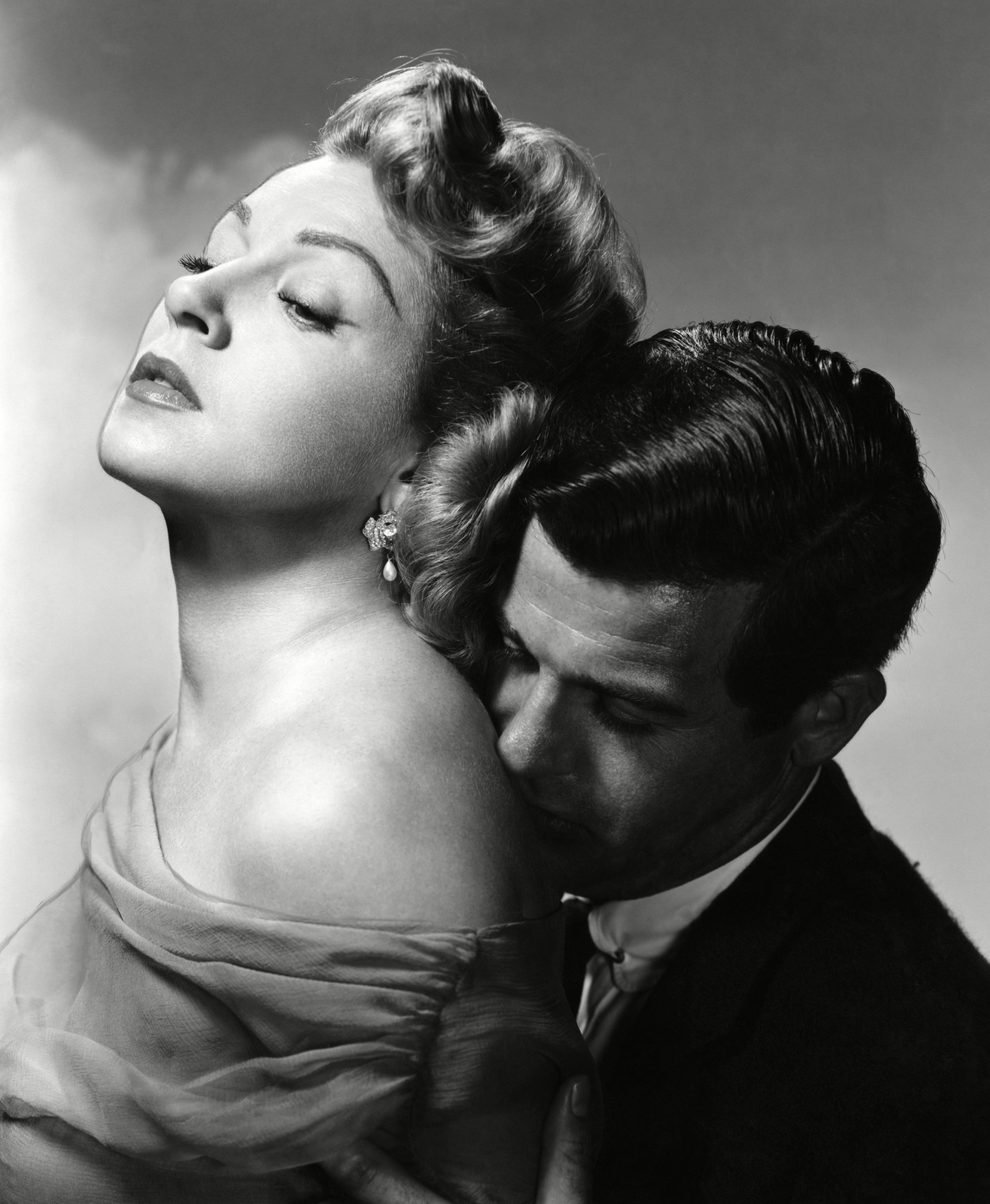 Lana Turner Sexy In Company 8x10 Picture Celebrity Print
