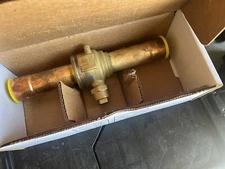 MUELLER REFRIGERATION CYCLEMASTER BALL VALVE B35380  1-3/8" A17866