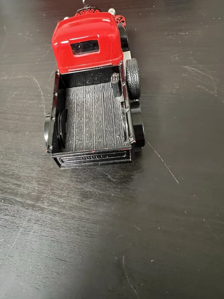 Dodge Power Wagon 1946 fundido a presión escala I/32  Foto 3 de 4