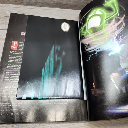 Luigi's Mansion: Dark Moon : Prima Official Game Strategy Guide With Poster - Picture 7 of 7