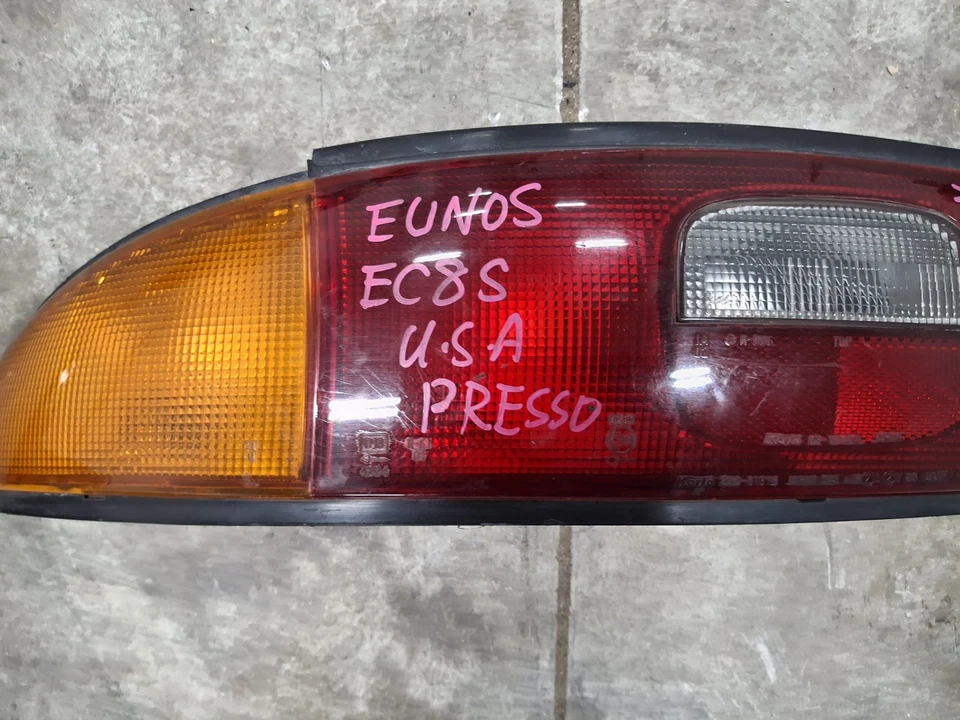 MAZDA MX-3 MX3 1992-1996 ORIGINAL OEM LUZ TRASERA IZQUIERDA LUZ TRASERA DEL LADO DEL CONDUCTOR Foto 4 de 4