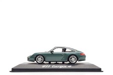 Minichamps 1:43 Porsche 911 Targa 4 (997.2) in Malachite Green (Dealer Edition)