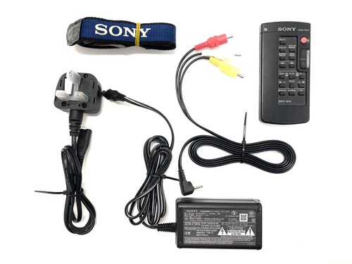 Sony DCR-TRV245 Digital8 Tape Digital Video Camera HANDYCAM Complete Working Set - Picture 2 of 19