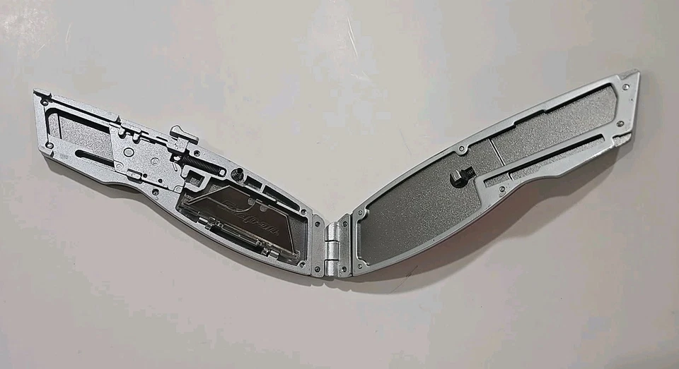 защелкивающийся инструмент автоматический выдвижной карманный нож с 3 лезвиями UTK100SB новый!! - Изображение 3 из 4