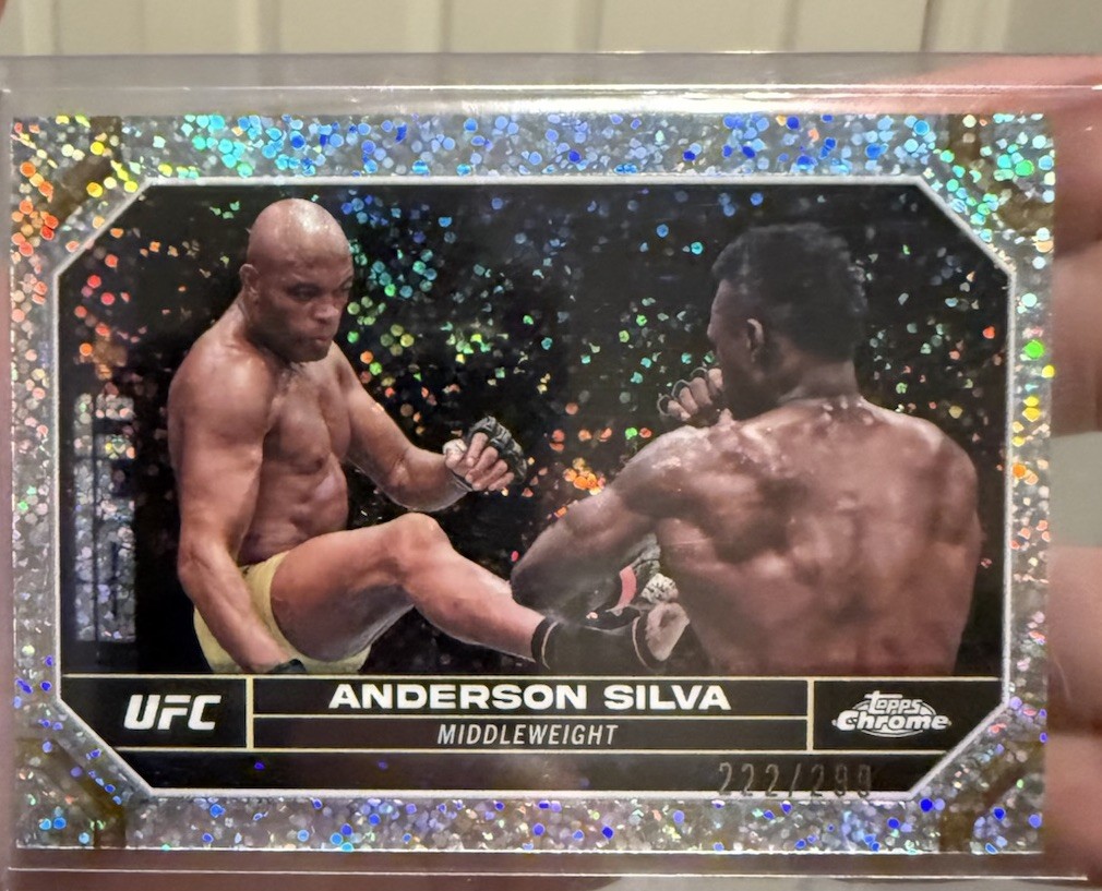 Topps Chrome 2024 UFC Anderson Silva Serial Numbered Speckle Refractor #17 /299