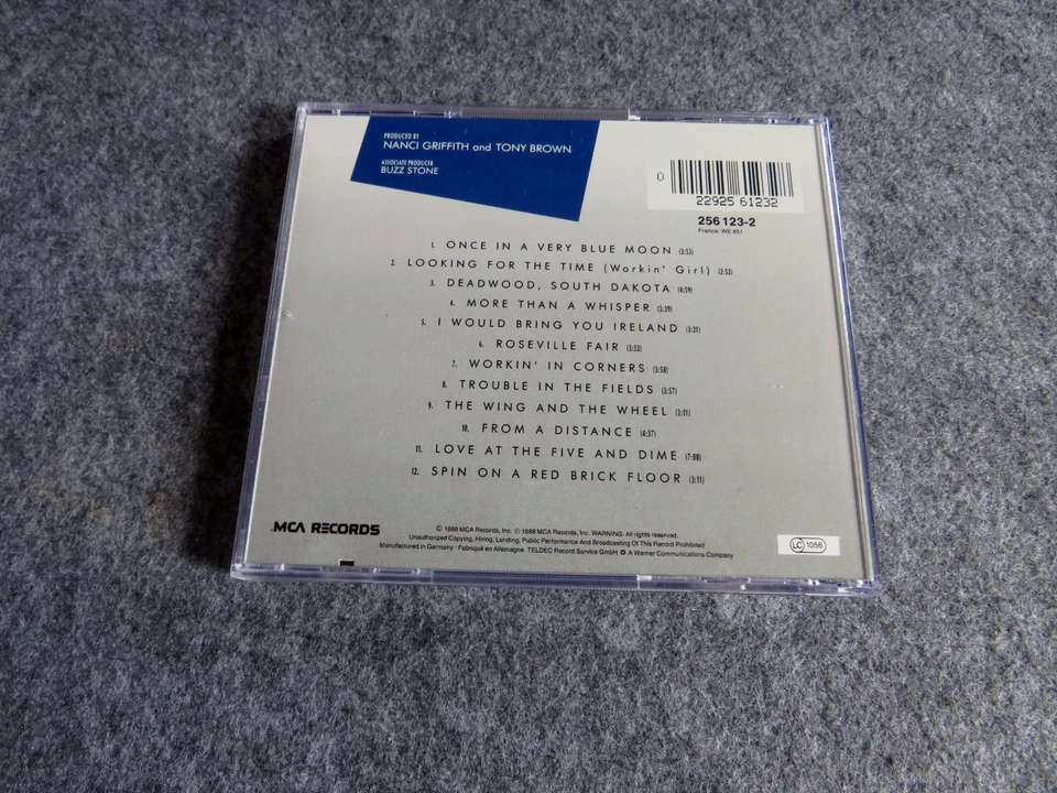 Nanci Griffith - One fair summer evening ( 1988 ) - Bild 2 von 3