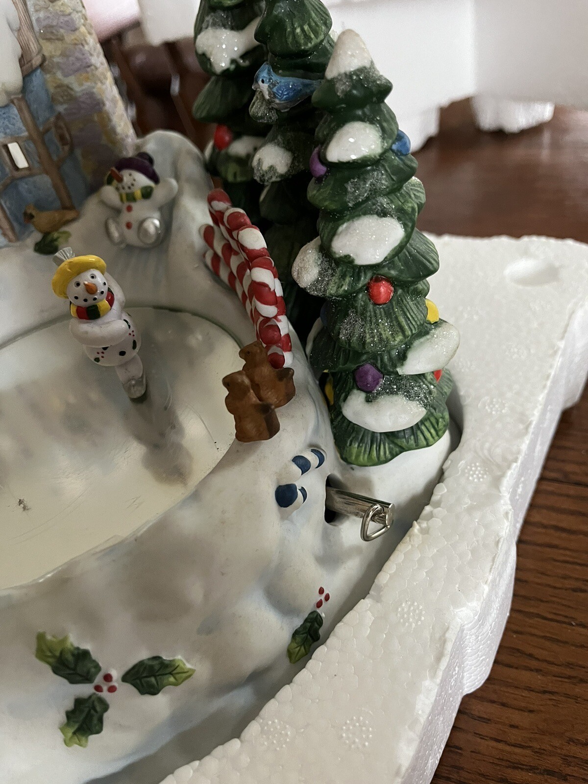 PartyLite Snowbell Candle Holder P7651 Snowman Musical Skating Rink Motion Box