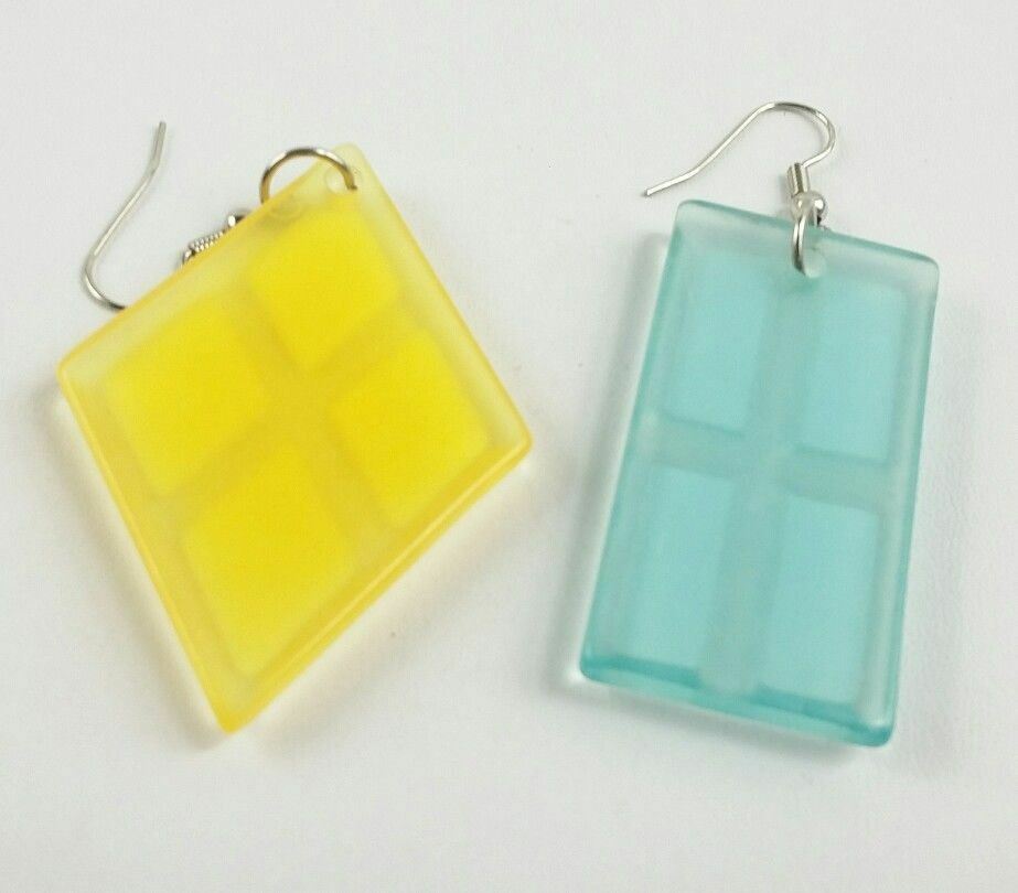 Fun Plastic Geometric Dangle Earrings - image 4