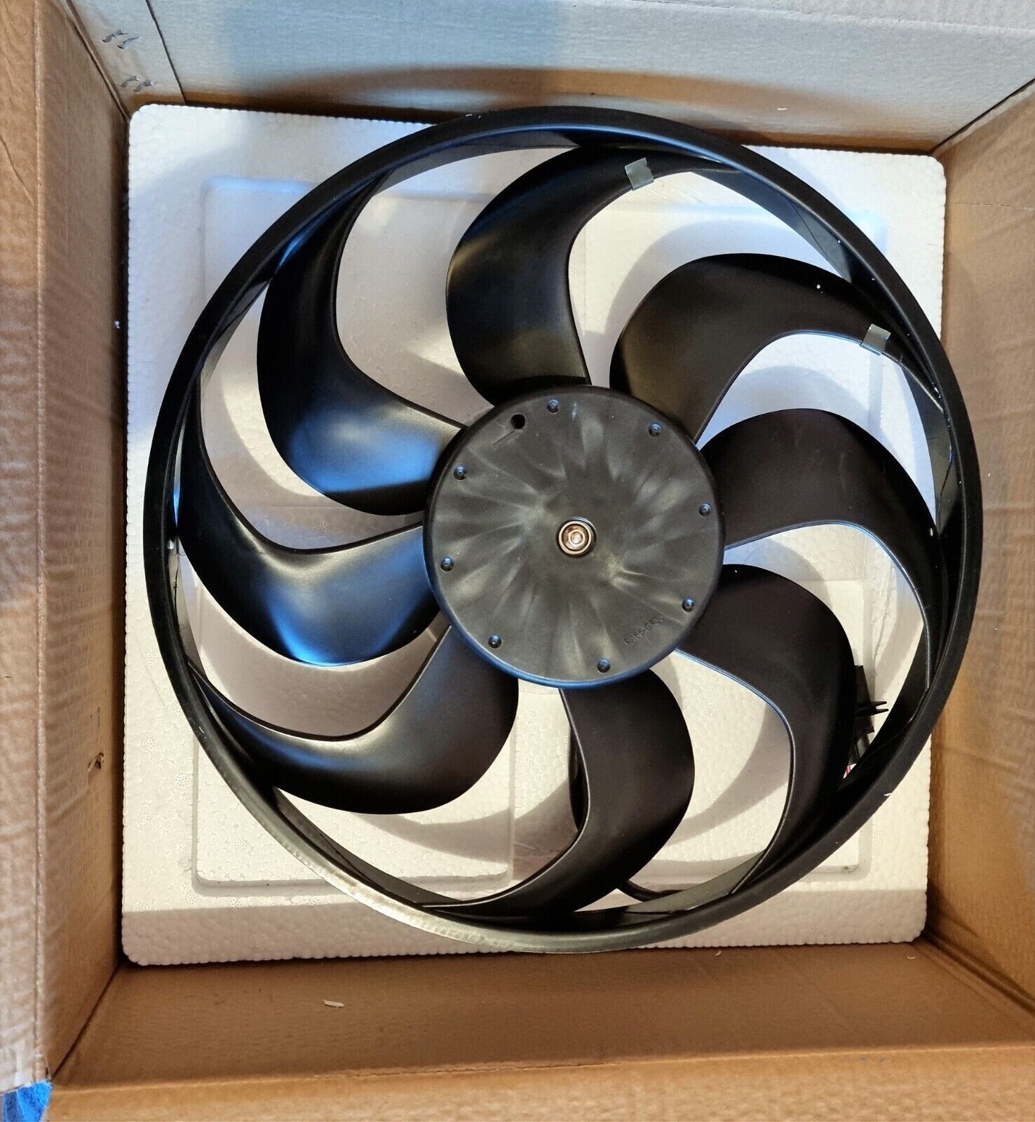 Ventilateur moteur THERMOTEC D8W027TT anti surchauffe pour VW POLO 9N de 390mm