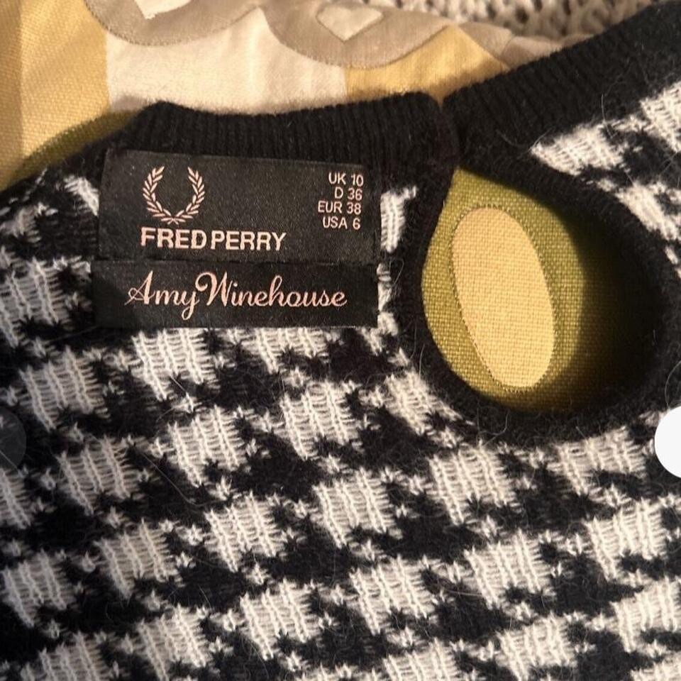 Fred Perry Amy Winehouse RARE black & white houndstooth cropd jumper uk 10 New image 4