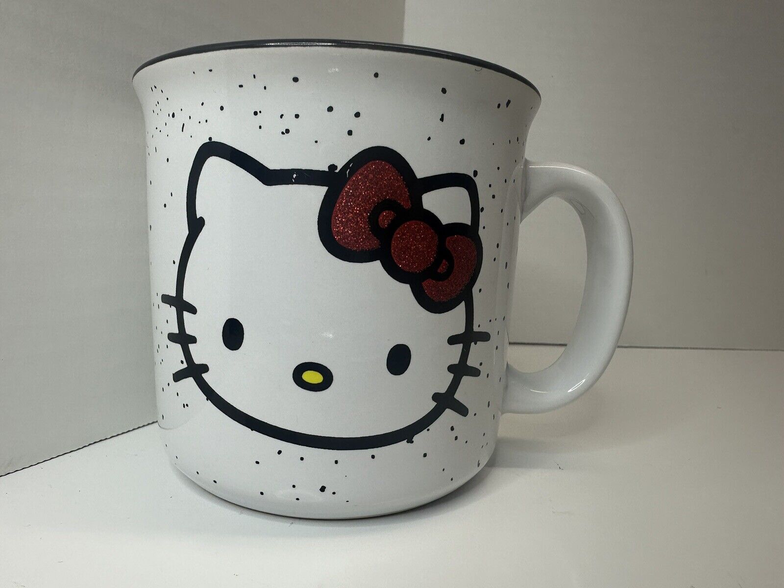 Hello Kitty 20 Oz Mug New