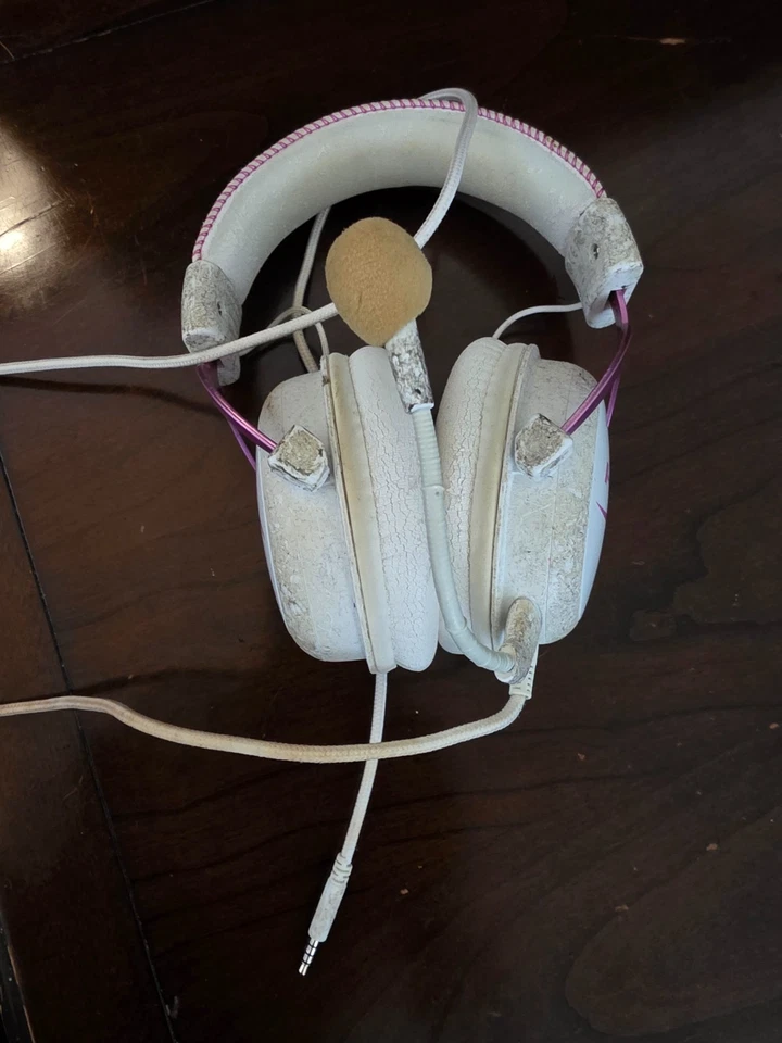 2016 HyperX Cloud I Wired Over-Ear Gaming Headset - With Bag - Pink Kingston - Image 2 of 4