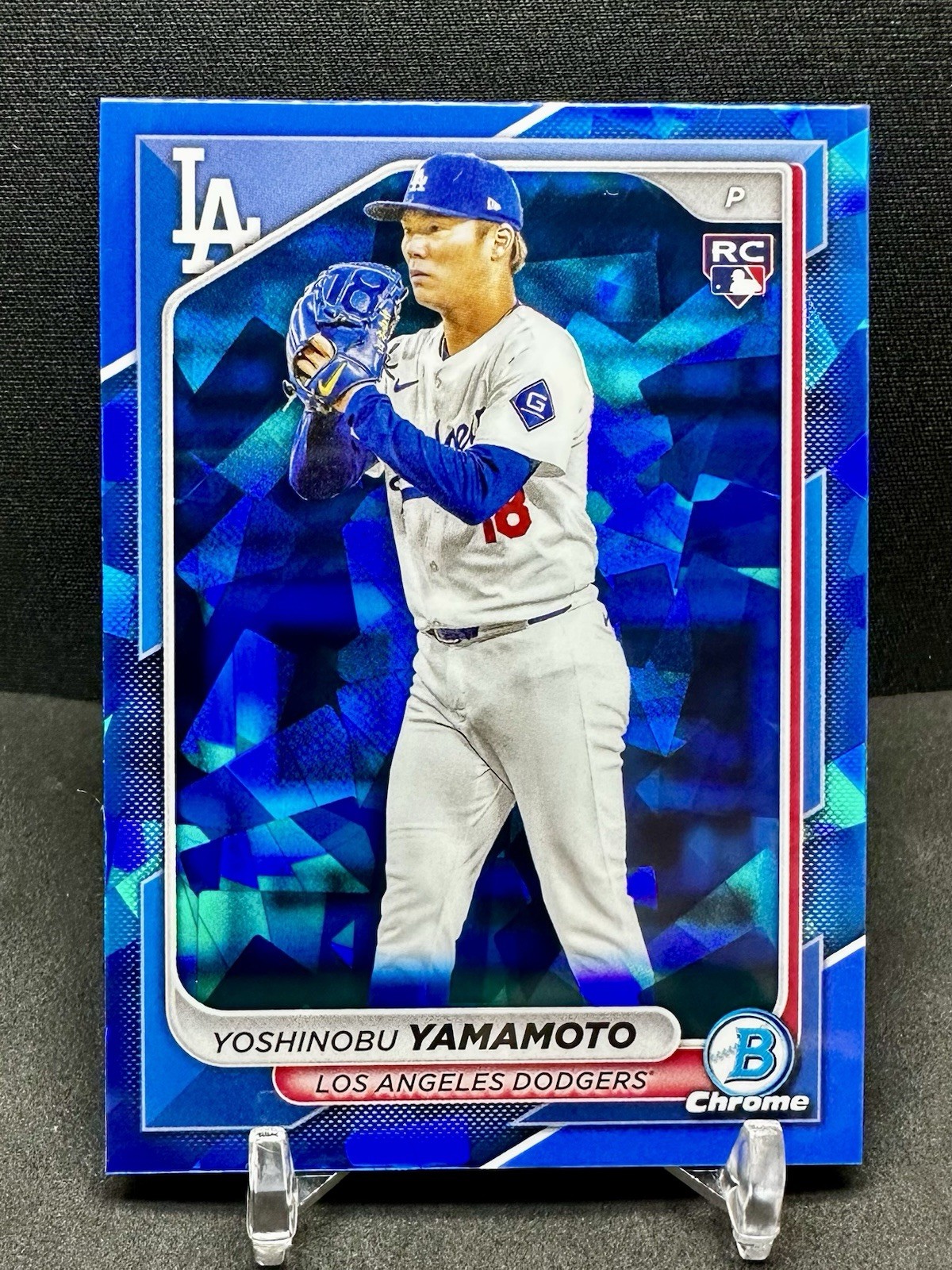 2024 Bowman Chrome Sapphire Edition Yoshinobu Yamamoto (RC) #73