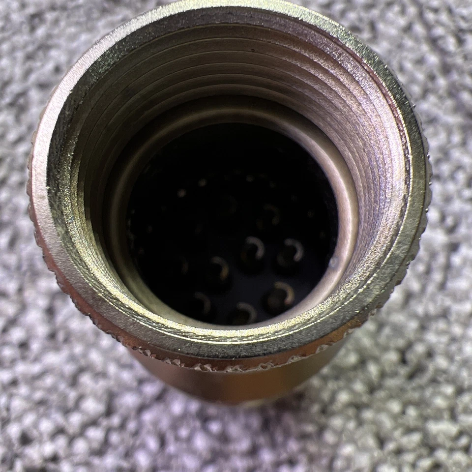 Enchufe controlador presurización ITT Canon MS3106E18-1S Foto 4 de 4