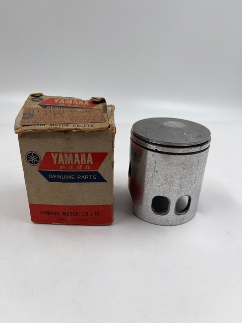 Piston D'origine Yamaha AT2 1972 - Réf 316-11631-00 98 (Neuf, NOS)
