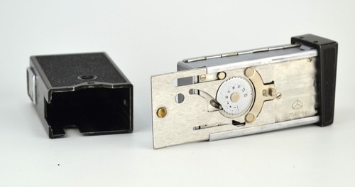 SOVIET USSR "KIEV - 30" SUBMINIATURE CAMERA - Picture 6 of 12