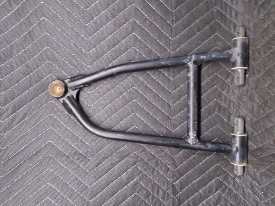 2013 11-15 Polaris Rmk Assault 800 Front Upper Left Control A Arm 2204426-458 - Image 2 of 4