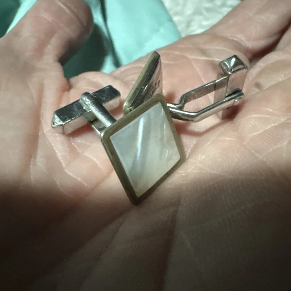 Gemelos de madreperla de plata Swank de colección Foto 3 de 3