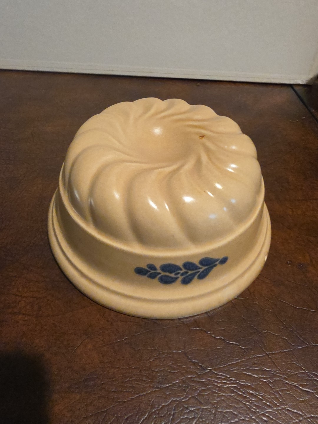 Vintage Pfaltzgraff Folk Art Stoneware Bundt Jello Mold Wall Hanging Pottery