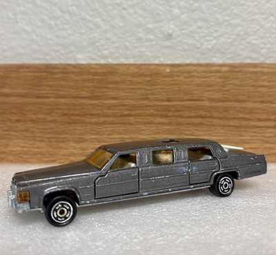 Majorette Silver/Gray GM Cadillac Stretch Limousine # 339 ECH 1/58 Diecast