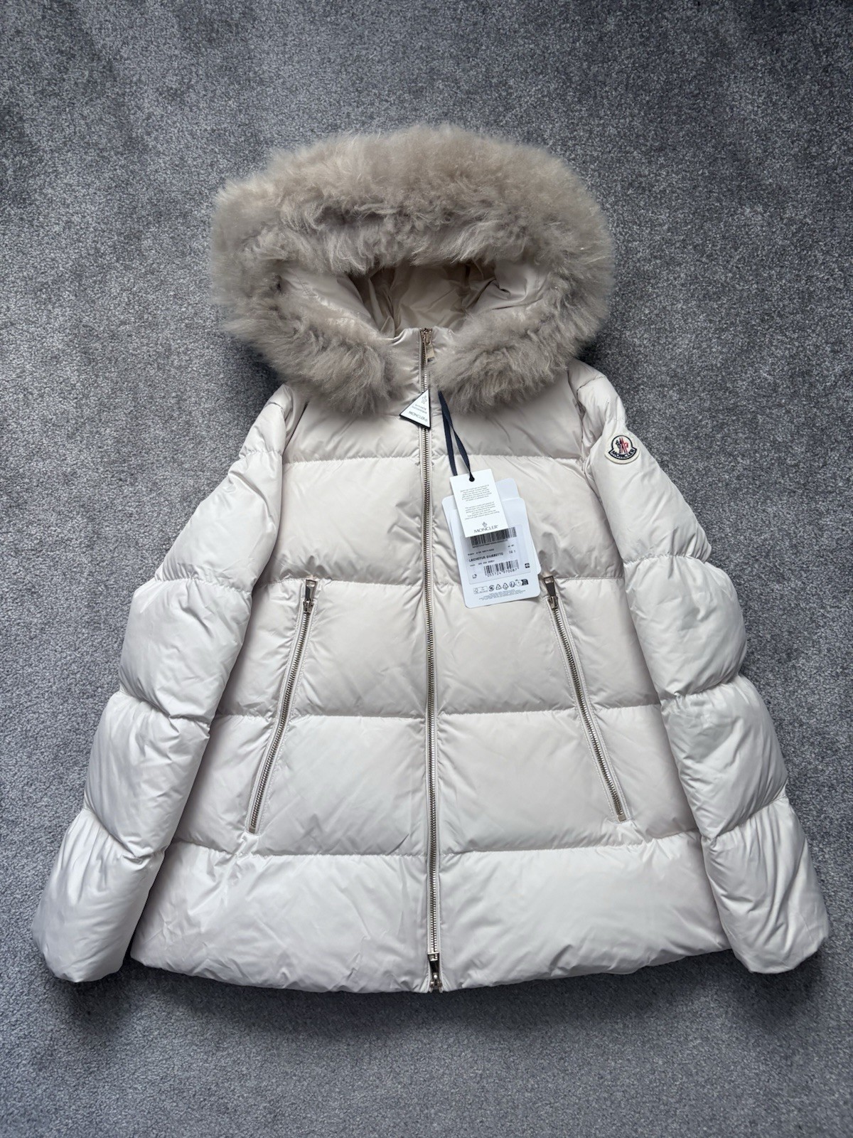 Moncler Laichefur Hooded Shearling-Trimmed Short Down Jacket RRP £1,920