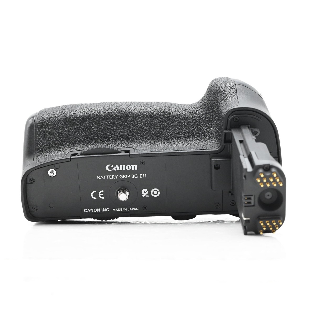 Canon BG-E11 Battery Grip for 5D Mark III #186 | eBay