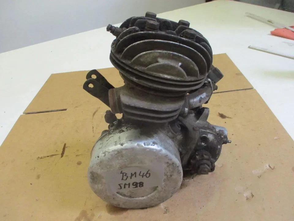 Motor SM98 Getriebe BM46 Fichtel & Sachs Zahnräder Gehäuse Block Vergaser - Bild 2 von 4