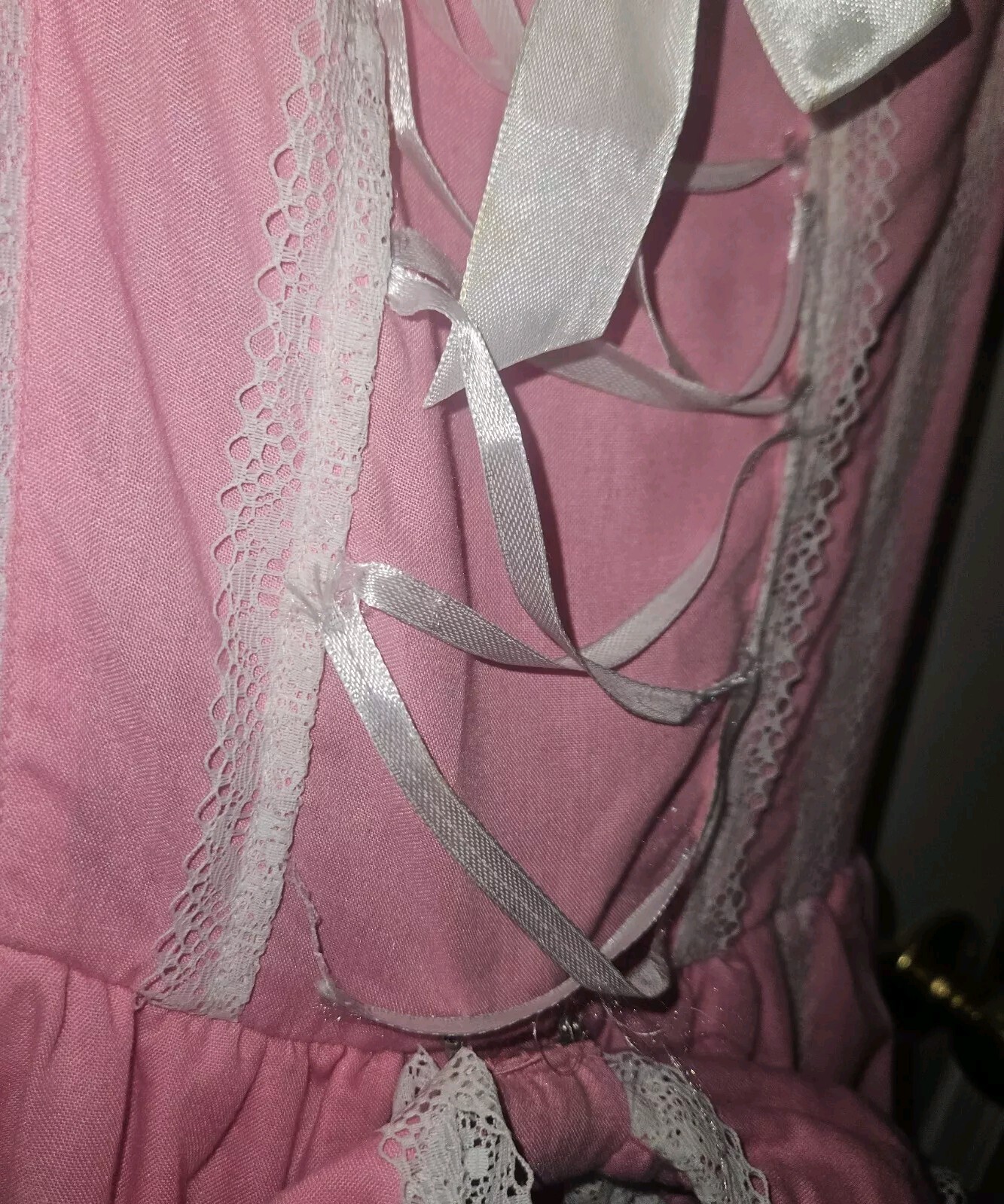 Picture 8 of 24