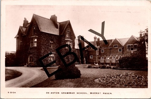 MARKT RASEN LINCOLNSHIRE DE ASTON GYMNASIUM 1913 ECHTFOTO VINTAGE POSTKARTE - Bild 1 von 2
