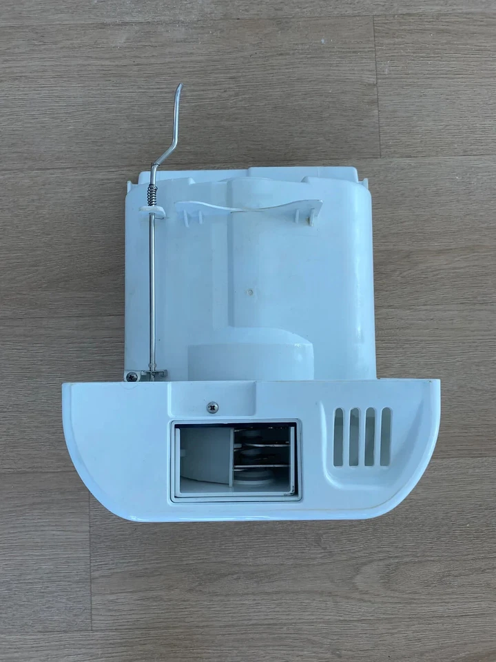 5075JQ1002Y LG Nevera Congelador Cubo de Hielo Cubo Sinfín Mezclador Fabricante Foto 2 de 4