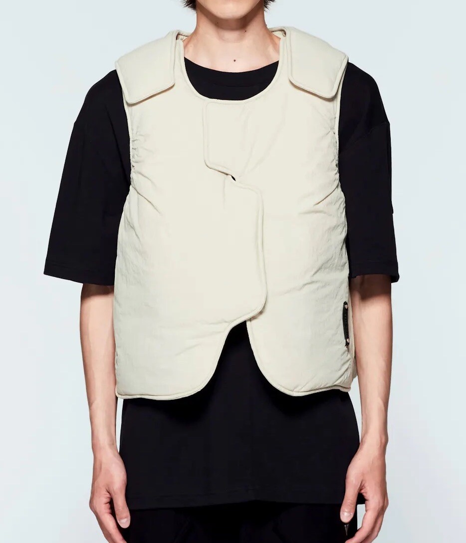 NEW ACW A Cold Wall Size XL Form Vest Gilet Chalk Bone Cream