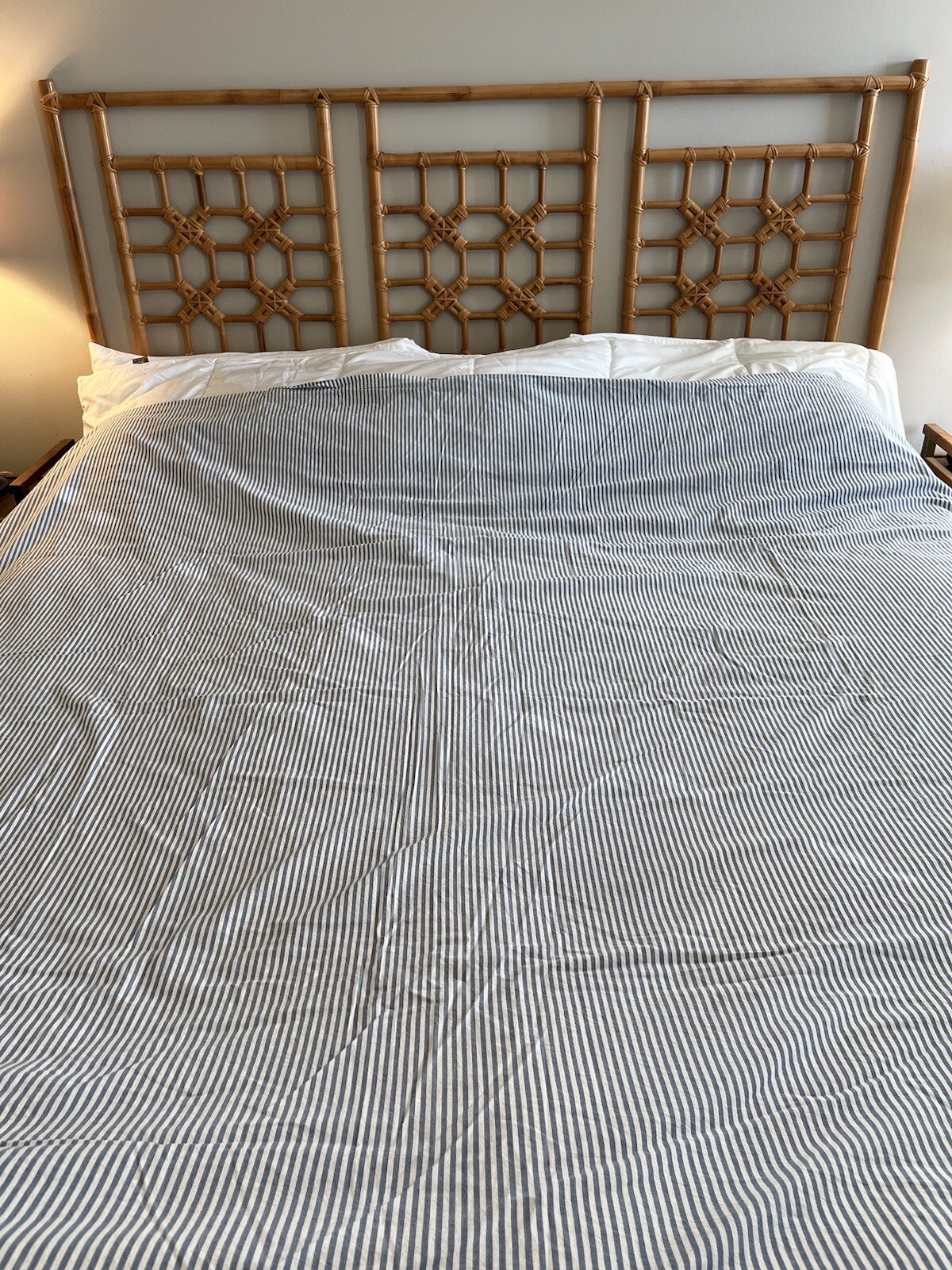 IKEA Nyponros Full/Queen Blue & White Stripe Duvet Cover 82” x 82