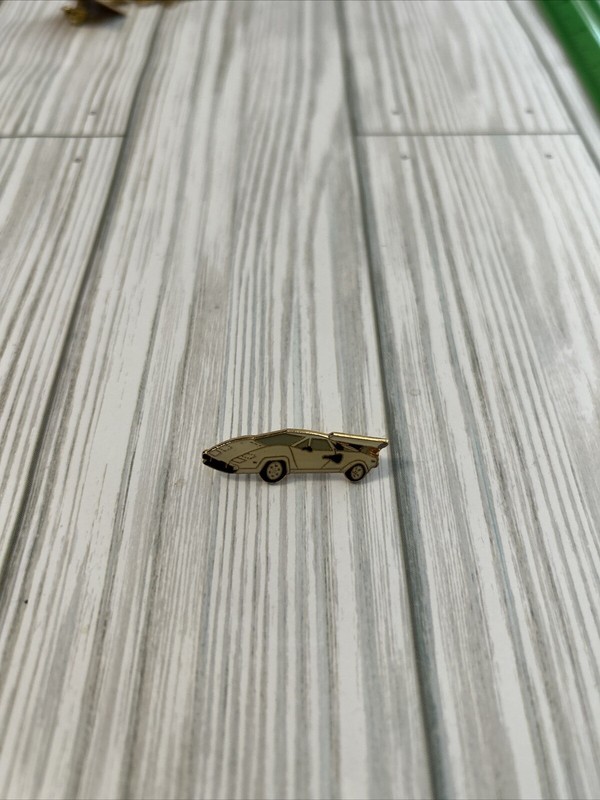 Lamborghini countach white Pin Back