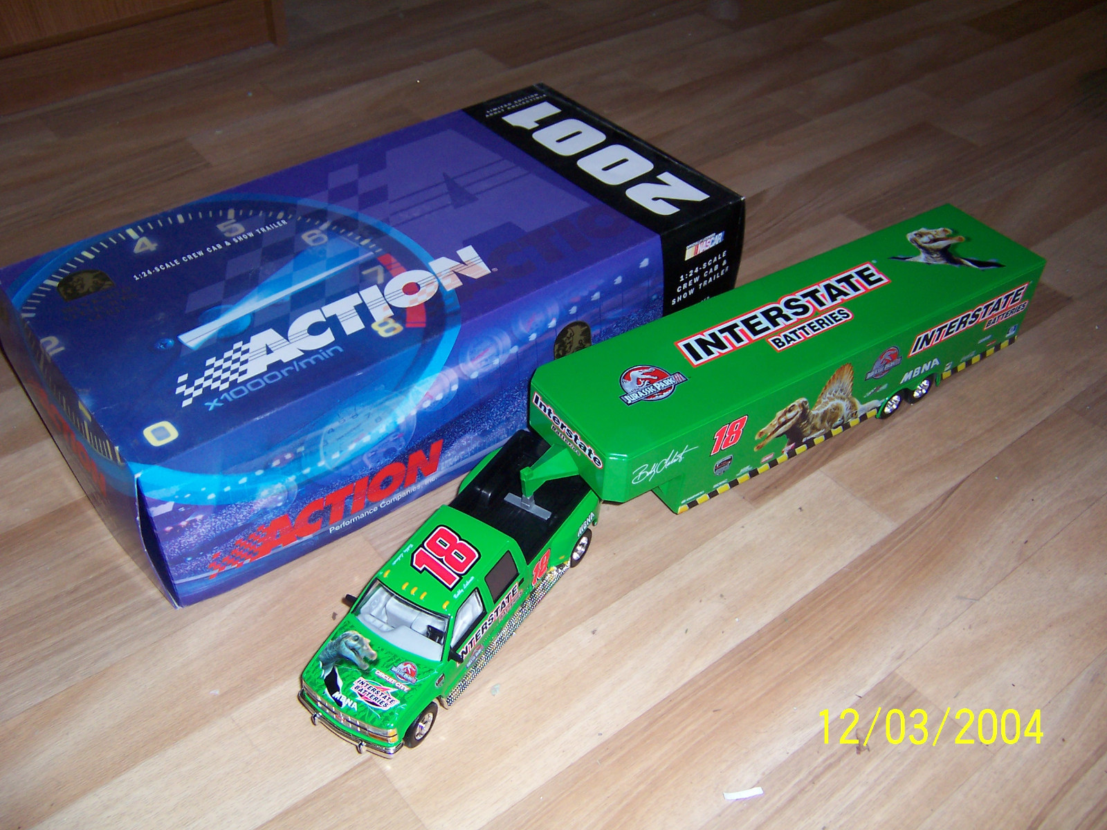 2001 BROOKFIELD BOBBY LABONTE JURASSIC PARK 3 1 24 CAB AND TRAILER 2001 BROOKFIELD BOBBY LABONTE JURASSIC PARK 3 1 24 CAB AND TRAILER
