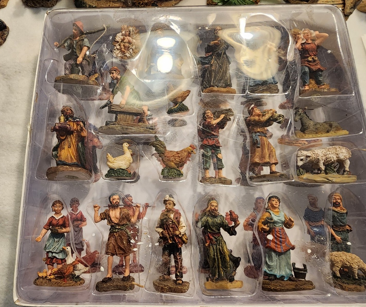 Grandeur Noel 44piece Bethlehem Nativity Village Set 2003 Collectors