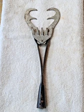 Vintage Norlunds Lion Large Spring-loaded Fish Frog Gaff