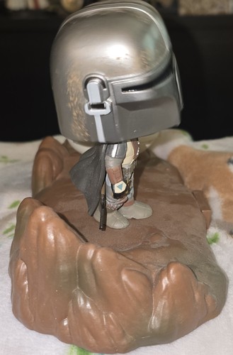 Star Wars The Mandalorian & Grogu Rocky Base  Funko Pop - Picture 4 of 4