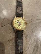 Vintage Women's Disney LORUS Mickie Mouse Watch Leather V515-6080 Needs Battery