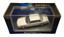 AUTOart 1/43 Jaguar XJR White Diecast Model Car 53602