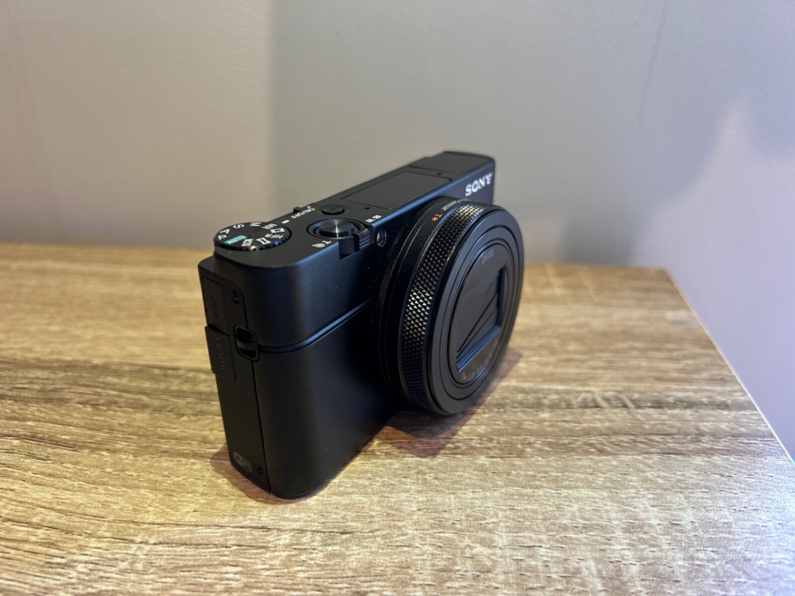 Sony Cybershot RX100 VI 20.1MP Compact Digital Camera Black for sale