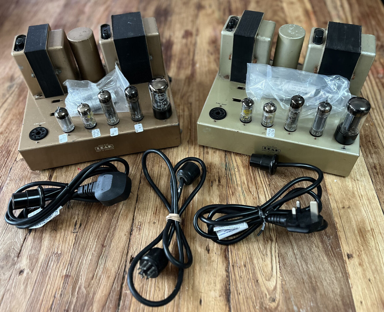 Leak TL/12 vintage audio equipment - eBay listing photo 1