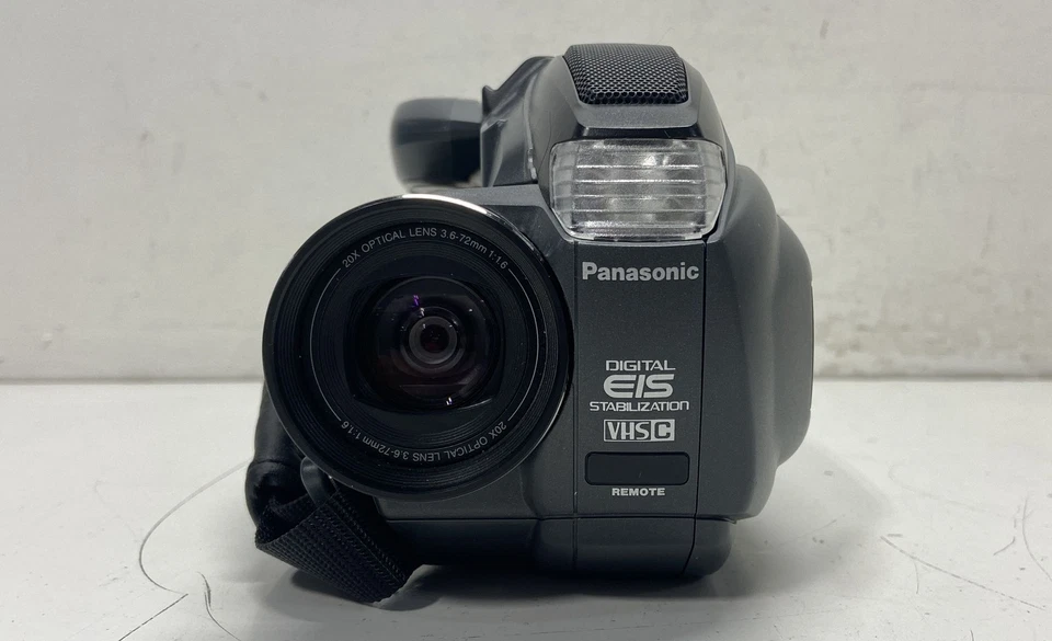 Panasonic Palmcorder PV-L651D VHS-C Camcorder - Image 2 of 4